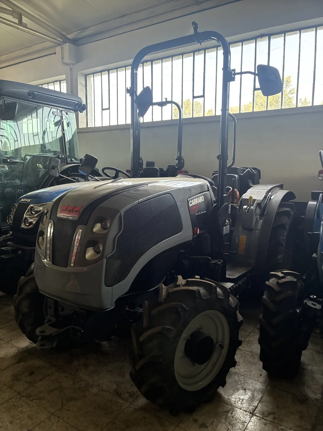 Trator CARRARO COMPACT VLB 75 novo à venda em Santo Tirso - Rui Cabo & Matos