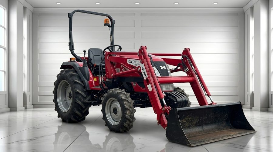 TYM T303 com carregador frontal